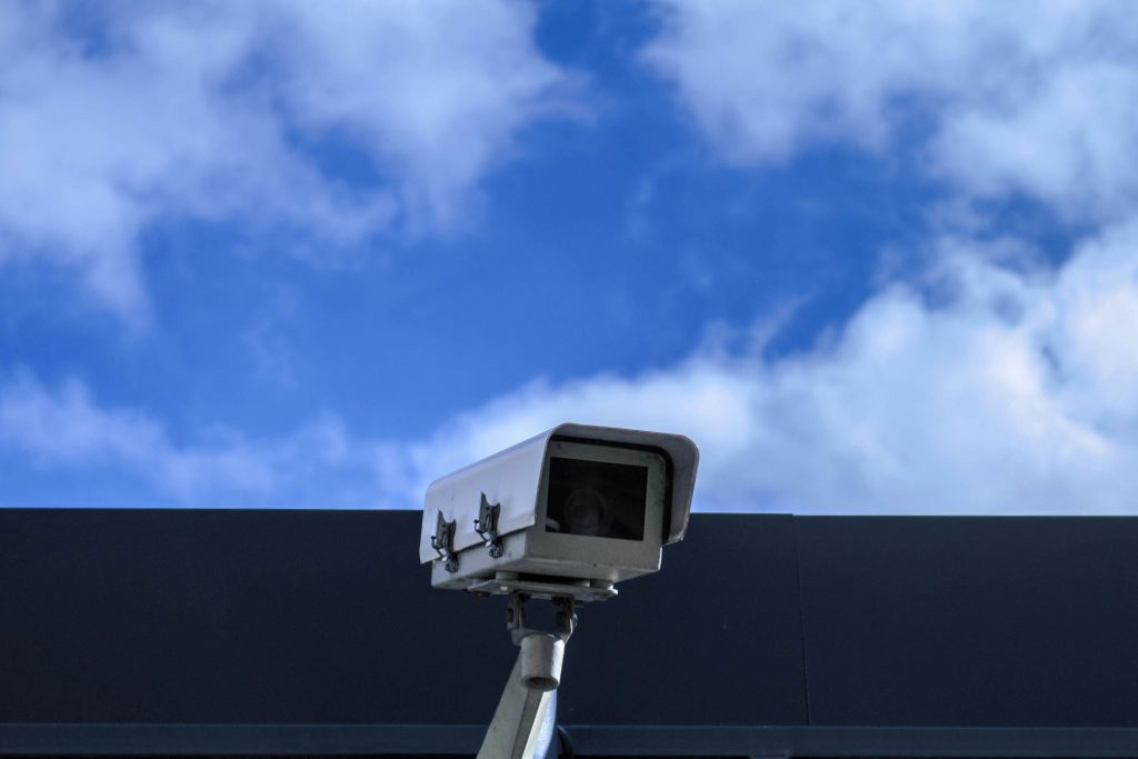 Mobile phone detection in Private security
